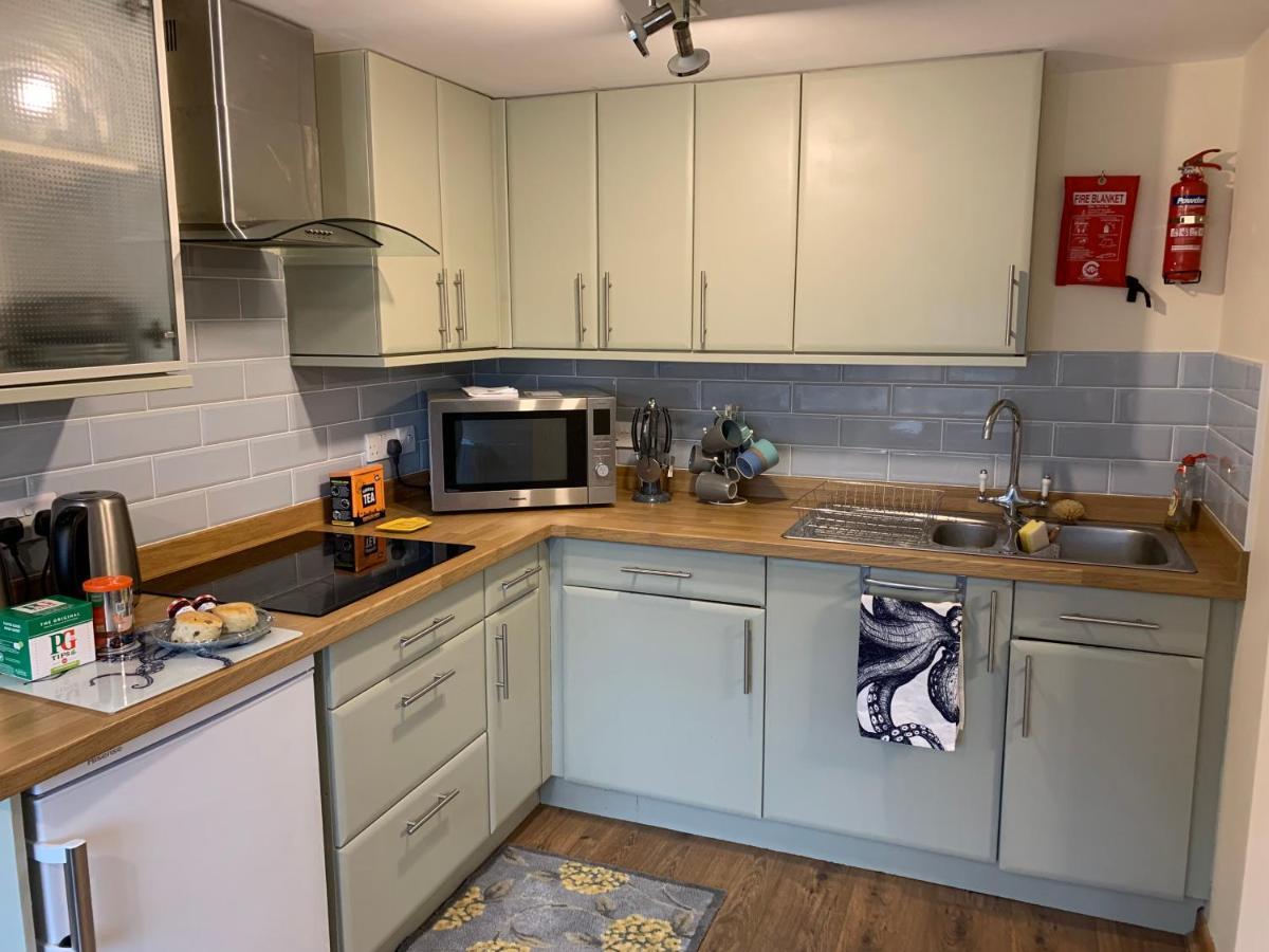 1 Bed-Pet Friendly-Parking-Patio-Close To Coasts North Hill Екстериор снимка