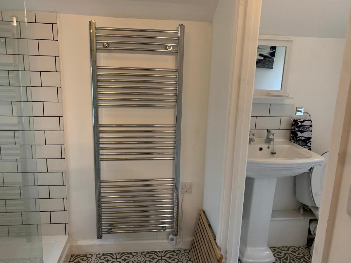 1 Bed-Pet Friendly-Parking-Patio-Close To Coasts North Hill Екстериор снимка