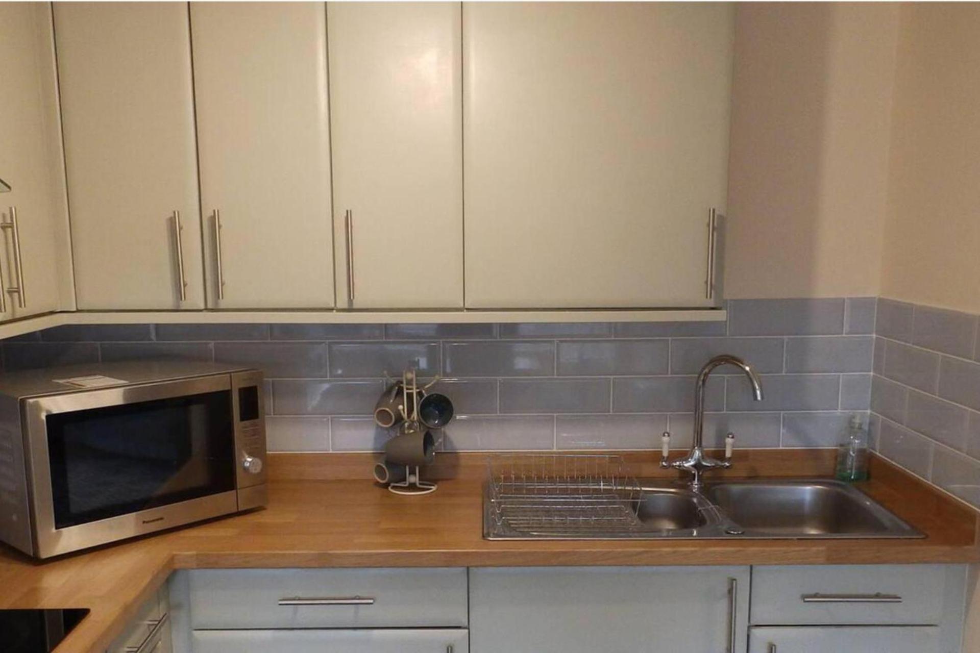 1 Bed-Pet Friendly-Parking-Patio-Close To Coasts North Hill Екстериор снимка